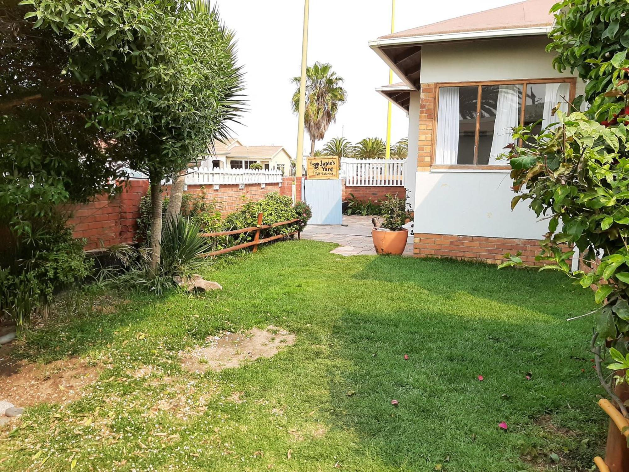 Japie'S Yard Self-Catering Apartment ซวาคอปมุนด์ ภายนอก รูปภาพ